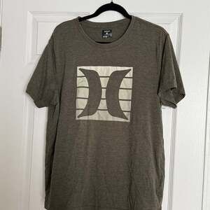 Hurley Men's Green Grey Heather Logo T-Shirt